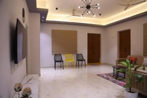 Veetil 3BHK AC, Kukatpally, Hyderabad