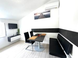 NellaToni Apartments