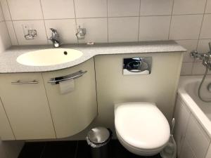 Bright and quiet studio in the city center - Sky1