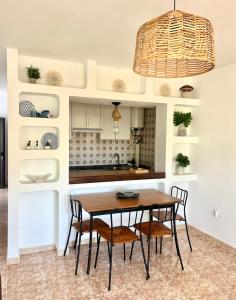 Encanto del mar, shared pool