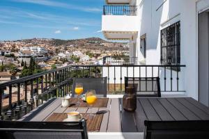 Riviera Delight Sunset by Alfresco Stays