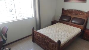 Apartamento com 03 quartos, vista para o mar, com suíte, 2 elevadores e garagem