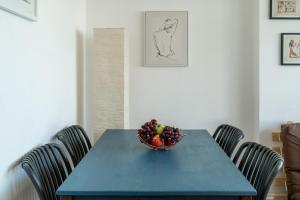 Madika Homes - Contractor Stays near Edgware Tube Station with Free Parking