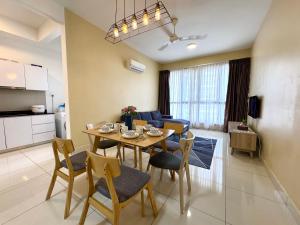 Eco Nest @3BEDROOM High floor By HauzCinta