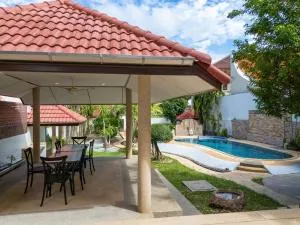 Coast Charm 6BR House Karon - Ka Rorn