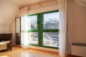 Argualas - Triplex con piscina - By CARDI Suites