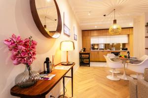 Appartements COSY VOLTI AP4434 By Riviera Holiday Homes : photos des chambres