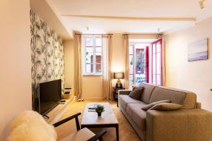 Appartements COSY VOLTI AP4434 By Riviera Holiday Homes : photos des chambres