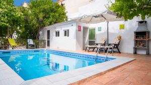 Vista Blanca Cenes de la Vega by Ruralidays