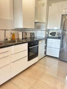 Appartement lumineux Vue Mer, Piscine et tennis