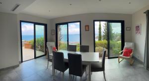 Residence Arc-en-Ciel 5 Star App A with stunning seaview