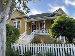 De Mar House Historic Victorian Residence- Stroll Downtown Napa - نابا
