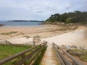 Appartements Studio Vue Mer a Kerfany Plage : photos des chambres
