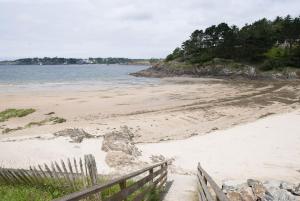 Appartements Studio Vue Mer a Kerfany Plage : photos des chambres