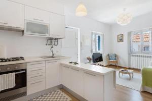 Lomba House, Almoçageme