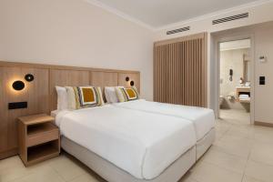 Executive Twin Pool View room in Electra Palace Rhodes
