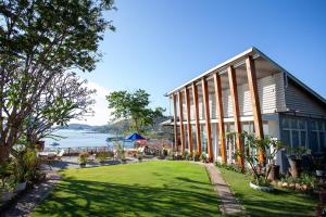 Golo Nara Seaside Villas