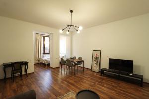 Cozy Vera Apt - By Wehost