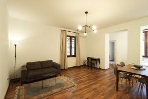 Cozy Vera Apt - By Wehost