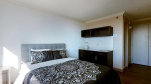 Convention center executive properties Free indoor parking