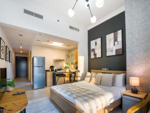 EasyGo- Comfy STU in Dubai Marina -Zum04