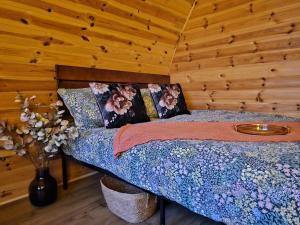 The Laurels - Wood Fired Hot Tub and Firepit