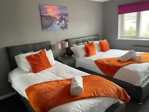 Tipton 2 Bedroomed long Stay Pad van or car free parking - 温斯伯里