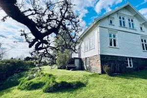 Idyllisk feriehus på Lista - Borhaug