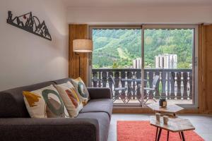 Clos Savoy - New Apartment Close to City center & Free parking - By Cozee Rentals