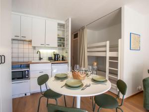 Studio cosy pour 4 avec balcon et wifi à Val-dIsère - FR-1-694-364