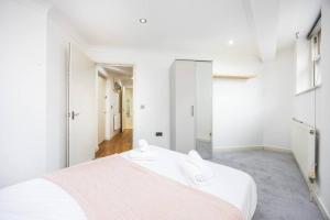 Stylish 2 Bedroom Haven by Liverpool Street