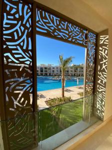 M Residence with Pool View & Beach Access - El Gouna, Hurghada