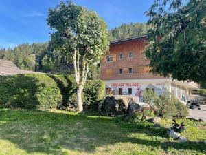 Appartements Studio cosy 4 pers., proche pistes, piscine chauffee, salle de jeux, centre a 450m - FR-1-467-104 : Appartement