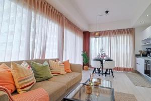 Chic Centric 1BR Apt, King Bed