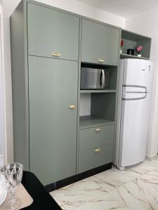 F - Apartamento Central e moderno