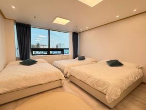 One-Bedroom Apartment - Non-Smoking