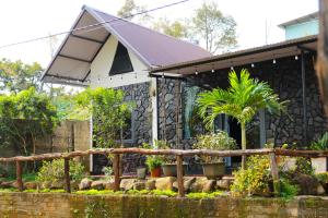 Nhà của bông và gạo