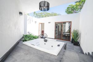 Private Bungalow Cajititlan Pool