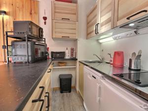 Studio divisible 4 pers, pied des pistes avec balcon - FR-1-455-250