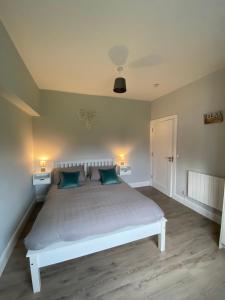 2 kingsize bedrooms at Castle View House