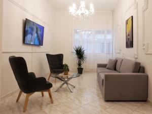 White Tower Family Apartment with Jacuzzi - Perfect Hospitality