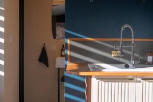 Maisons de vacances Yanna Lodge, gite classe 4 etoiles avec Spa couvert entierement : photos des chambres