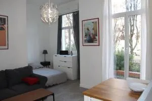Studio 30 m2 à Eaubonne avec parking privé à 25 min de Paris