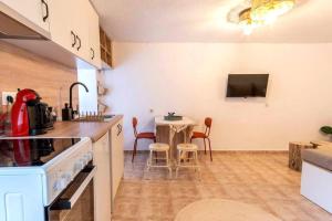 Samora Guest House