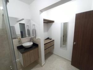 Apartamento independiente y fácil accesibilidad!