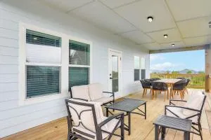Walk to Bolivar Beach Spacious Home with Fire Pit! - Bolivar Beach