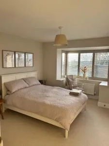 Stylish room for Cheltenham races - Woolstone