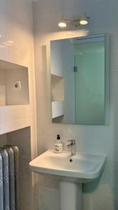Double or Twin Room with Private Bathroom room in Hostal Ruano