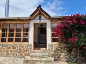 Hostal Los Almendros - Canela Baja