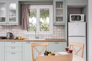 Marathitis cottage house - Aegean sea view